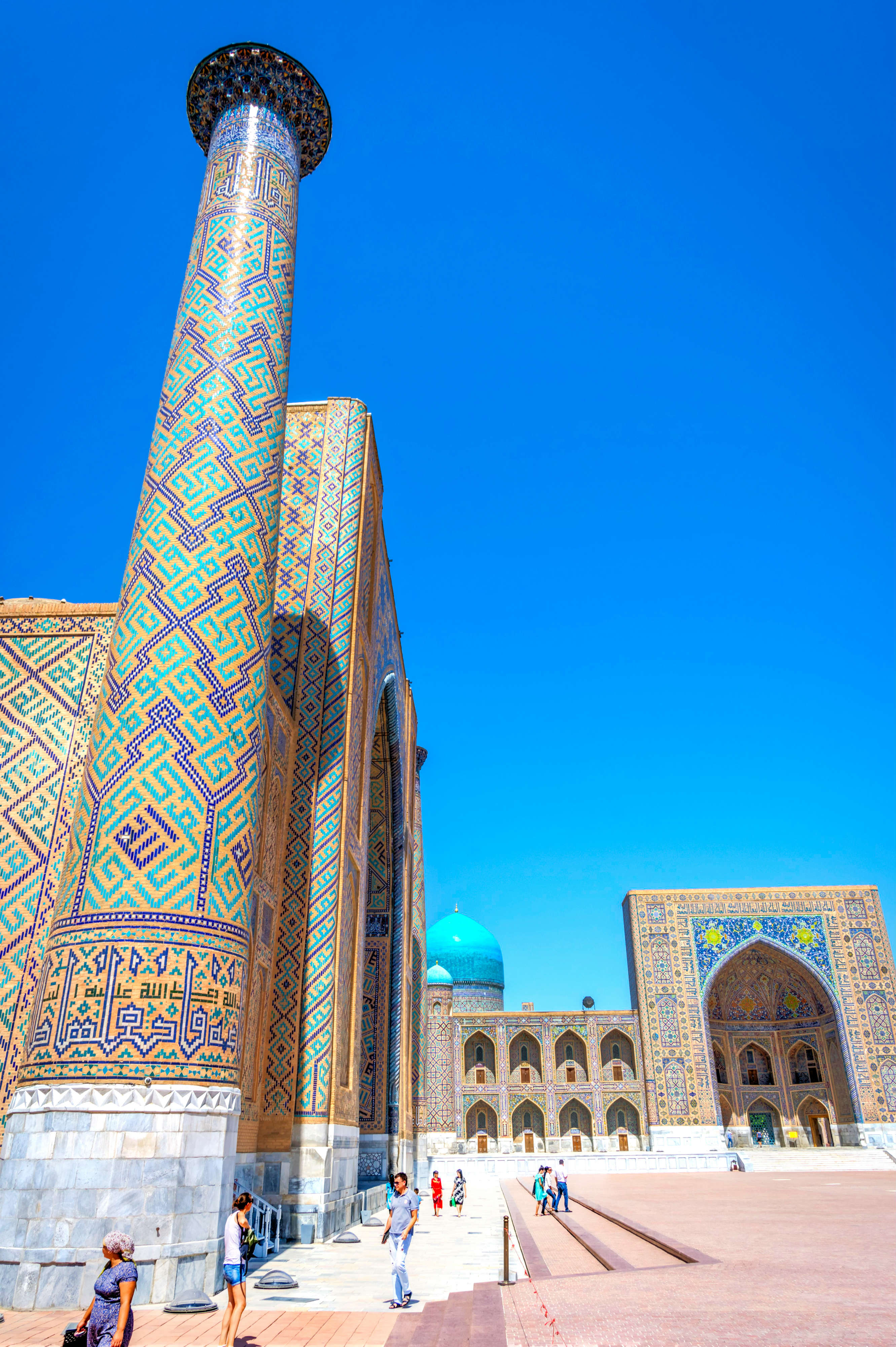 Piazza Registan 