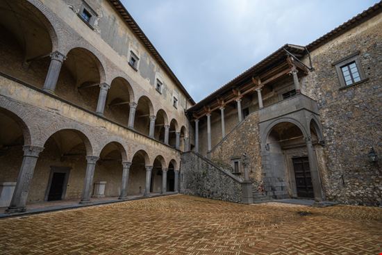 Bracciano Castello Orsini-Odescalchi siete_vidas / Shutterstock.com 
