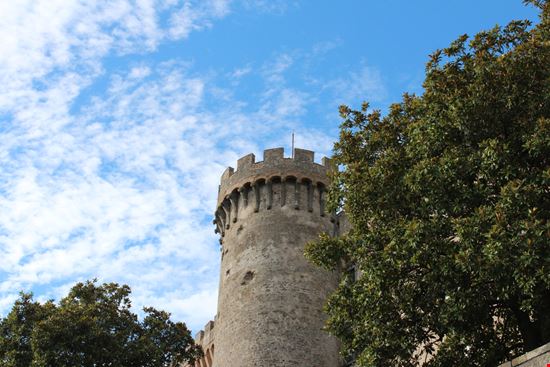 Bracciano Castello Orsini-Odescalchi Raksanstudio - Shutterstock.com 