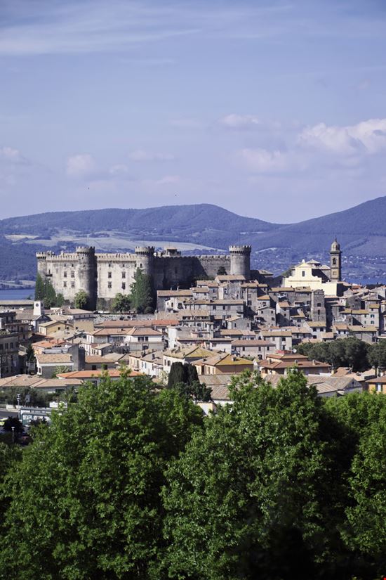 Bracciano Castello Orsini-Odescalchi Angelo Giampiccolo / Shutterstock.com 