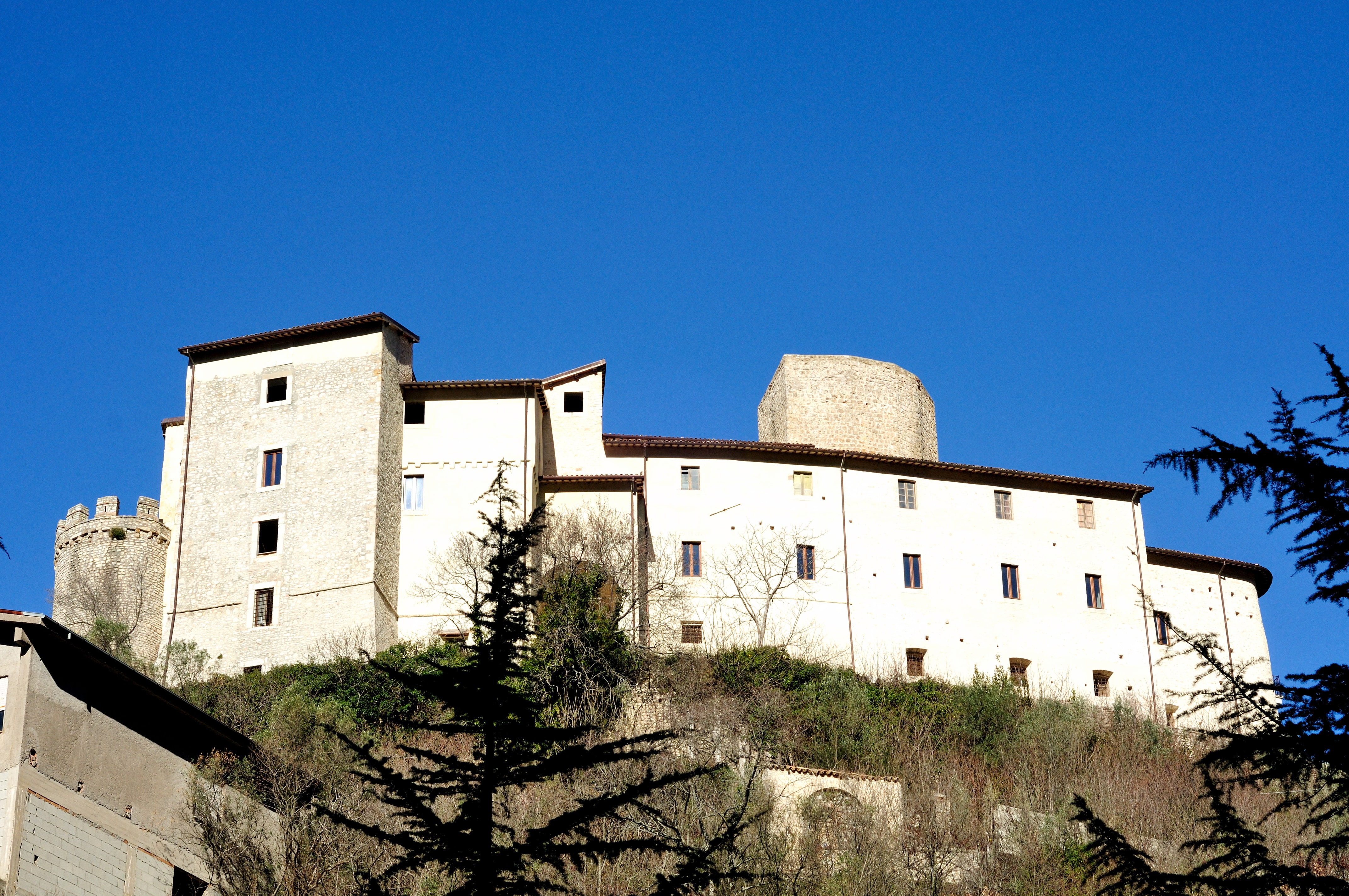 Montenero_Sabino_castello