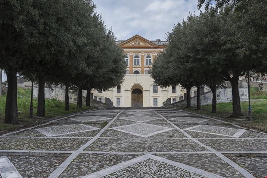 Caserta Belvedere di San Leucio stock.adobe.com 
