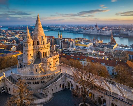 Budapest Bastione dei Pescatori stock.adobe.com 