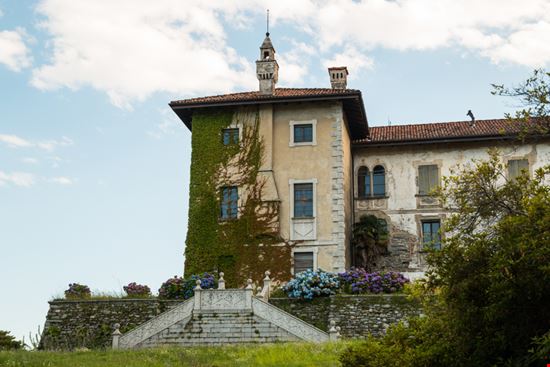 Castello di Massino Visconti Castello di Massino Visconti  