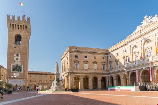 Recanati La città di Leopardi stock.adobe.com 