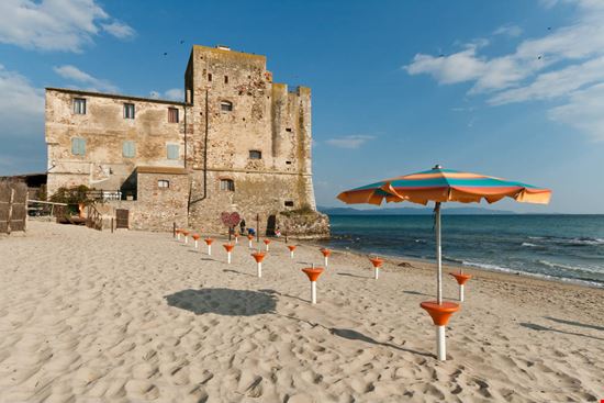 Torre Mozza Torre Mozza Paolo Querci / Shutterstock.com Paolo Querci / Shutterstock.com