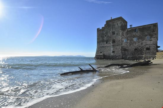 Torre Mozza Torre Mozza Sephirot17 - Shutterstock.com Sephirot17