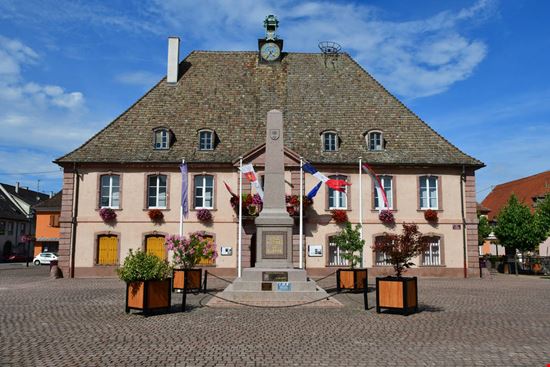 Neuf-Brisach Neuf-Brisach Pack-Shot / Shutterstock.com Pack-Shot / Shutterstock.com