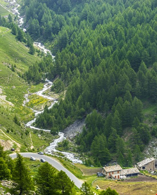 Colle dell'Agnello Colle dell'Agnello Claudio Giovanni Colombo - Shutterstock.com 