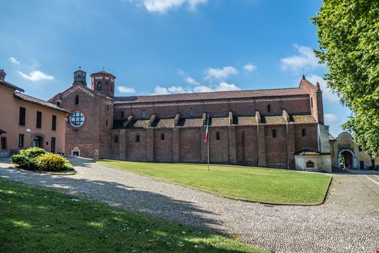 Abbazia di Morimondo Abbazia di Morimondo AlePana / Shutterstock.com 