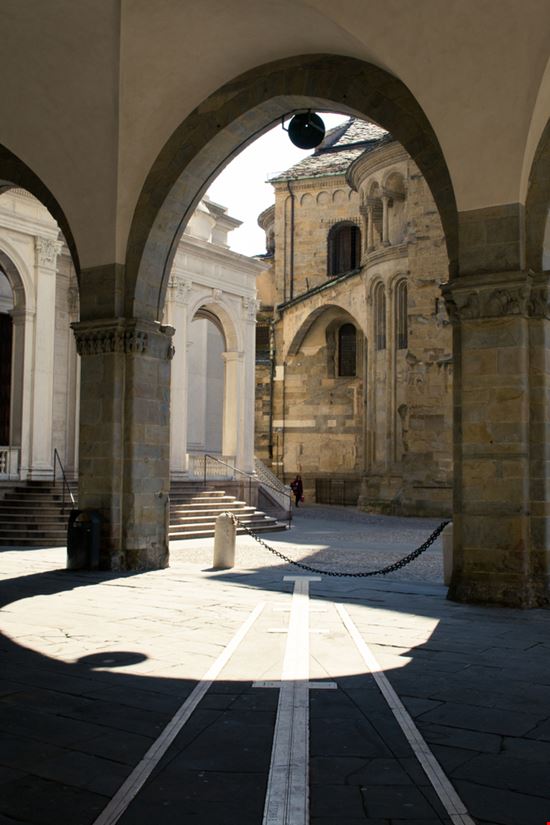 Bergamo La meridiana Eug Png - Shutterstock.com 