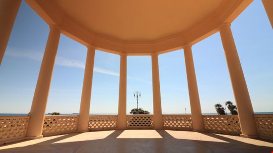 Terrazza Mascagni La terrazza di Livorno MyVideoimage.com - Shutterstock.com 