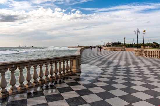 Terrazza Mascagni La terrazza di Livorno FabioMitidieri / Shutterstock.com 