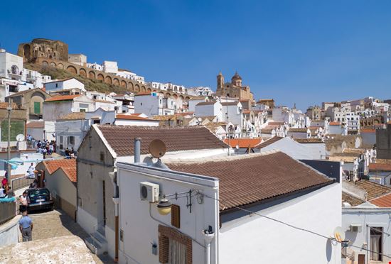Pisticci Pisticci ValerioMei / Shutterstock.com 