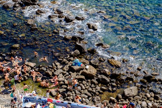Baia termale di Sorgeto Baia termale di Sorgeto EugeniaSt / Shutterstock.com 
