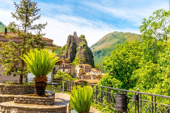 Orsomarso Orsomarso Copula - Shutterstock.com 
