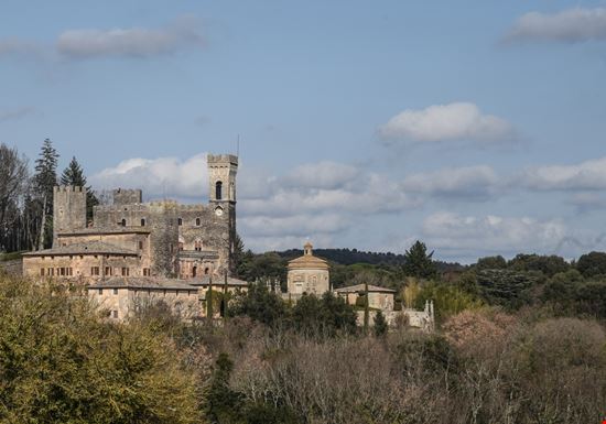  Siena Shutterstock.com 