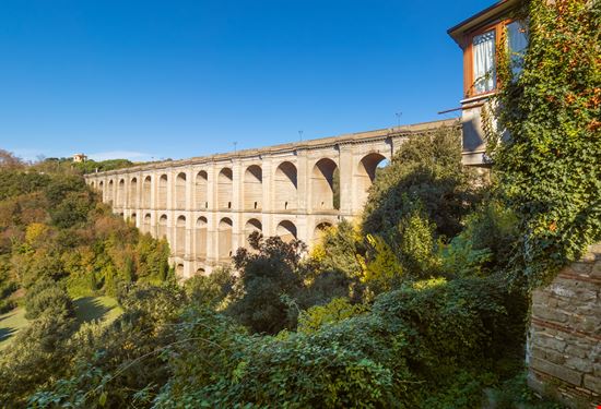 Ponte monumentale Ponte monumentale ValerioMei - Istockphoto.com 
