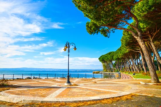 Bolsena Il Lago StevanZZ - Shutterstock.com 