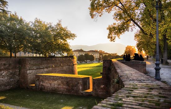 Lucca Le Mura ariadna de raadt - Shutterstock.com 