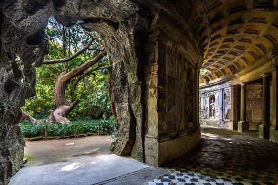 Caserta Palazzo Reale di Caserta Francesco Bonino / Shutterstock.com 