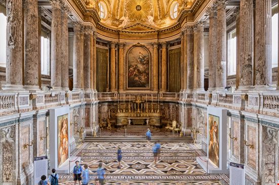Caserta Palazzo Reale di Caserta Matteo Cozzi / Shutterstock.com 