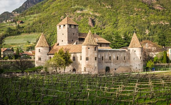 Bolzano Castel Mareccio Maksim Budnikov - Shutterstock.com 