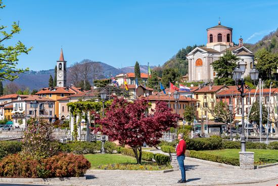 Laveno Mombello Laveno Mombello elesi / Shutterstock.com 