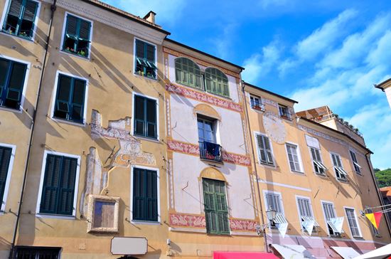 Finalborgo Finalborgo Olena Zubach / Shutterstock.com 