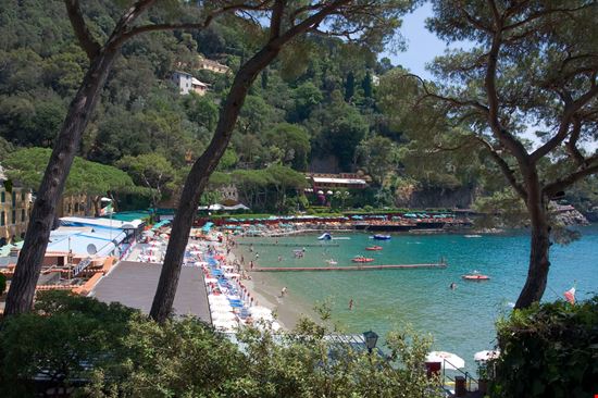 Spiaggia di Paraggi Spiaggia di Paraggi Claudio306 - Shutterstock.com 
