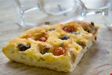 Focaccia barese