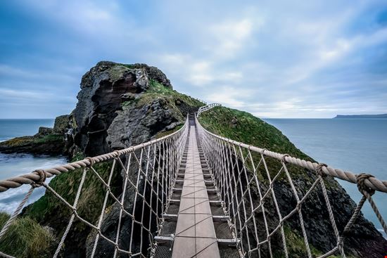 Carrick-a-Rede Ponte di corda stock.adobe.com 