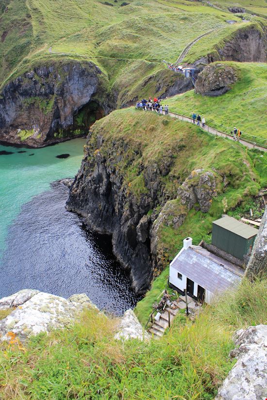 Carrick-a-Rede Ponte di corda stock.adobe.com 