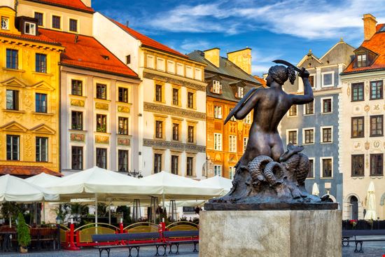 Statua della Sirenetta Statua della Sirenetta ewg3D - Istockphoto.com 
