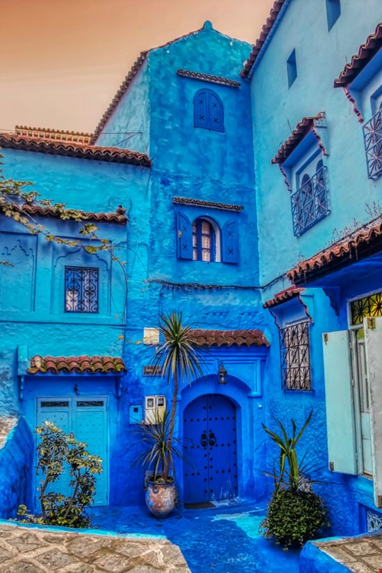 Chefchaouen Chefchaouen JUAN ANTONIO ORIHUELA - Shutterstock.com 