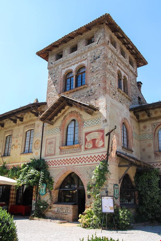 Grazzano Visconti Grazzano Visconti NickNick_ko - Istockphoto.com 
