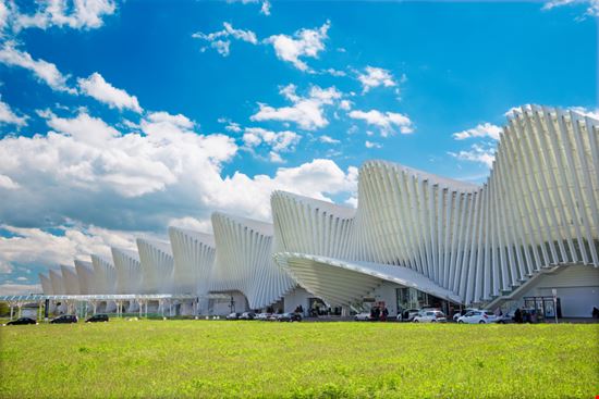 Reggio Emilia Stazione AV Mediopadana Renata Sedmakova / Shutterstock.com 