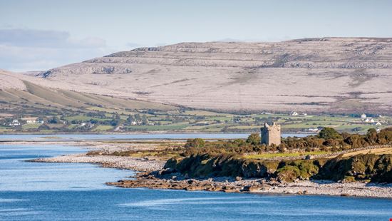 Burren Burren Shutterstock.com 