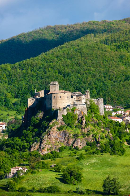 Bardi Castello Shutterstock.com 
