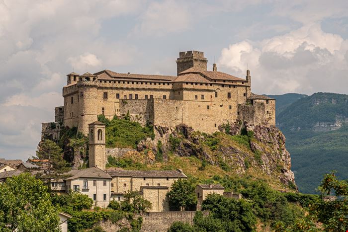 Castello - Castello - Shutterstock.com