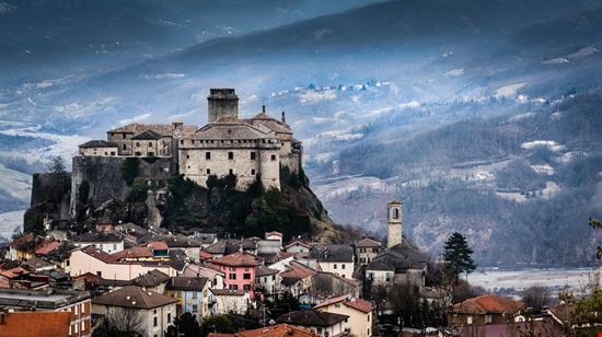 Bardi Castello i-photo / Shutterstock.com 