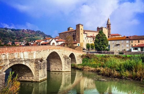 Monastero Bormida Monastero Bormida leoks - Shutterstock.com leoks