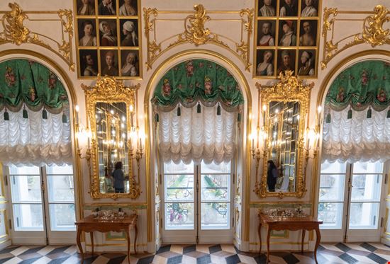 San Pietroburgo Hermitage Mitzo / Shutterstock.com 