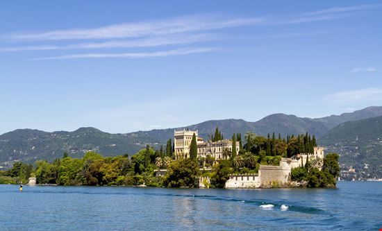 Isola del Garda Isola del Garda Bildagentur Zoonar GmbH - Shutterstock.com 