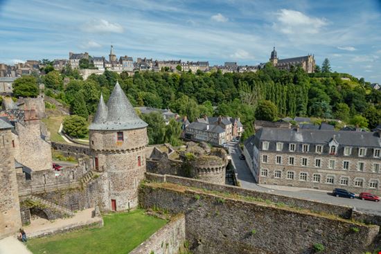 Castello di Fougères Castello di Fougères Adam Wrobel / Shutterstock.com 