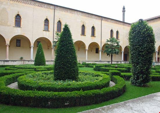 Abbazia di Praglia Abbazia di Praglia ChiccoDodiFC - Istockphoto.com 