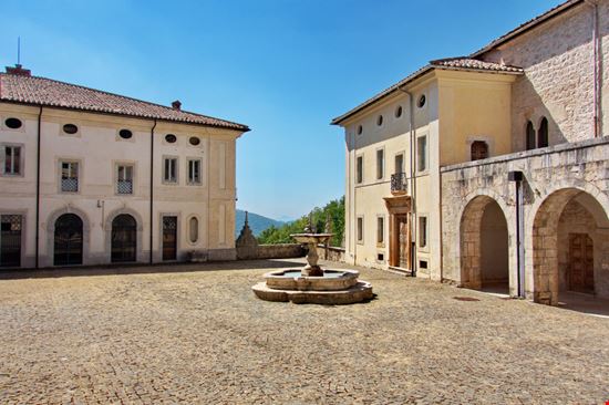 Abbazia di Trisulti L'abbazia da non perdere in Ciociaria lincegialla - Shutterstock.com 