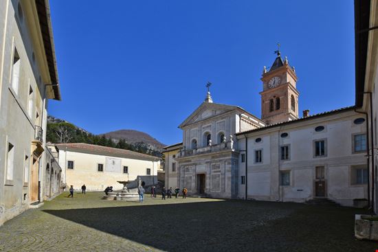Abbazia di Trisulti L'abbazia da non perdere in Ciociaria Giambattista Lazazzera / Shutterstock.com 