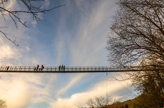 San Marcello Pistoiese Ponte Sospeso Giado - Shutterstock.com 