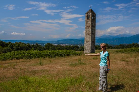 Il Ciucarun Il campanile simbolo del borgo fantasma susanna mattioda - Shutterstock.com 